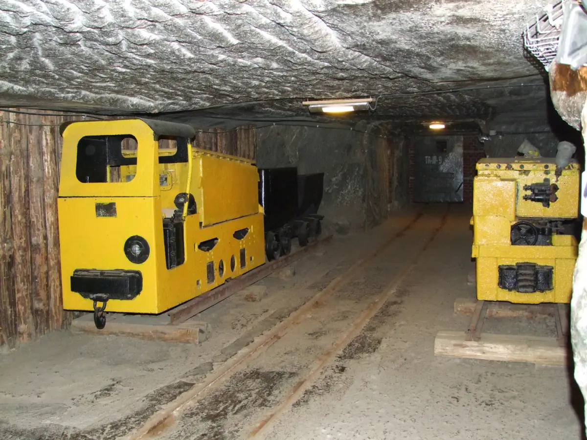 A 20th-century corridor in the mine